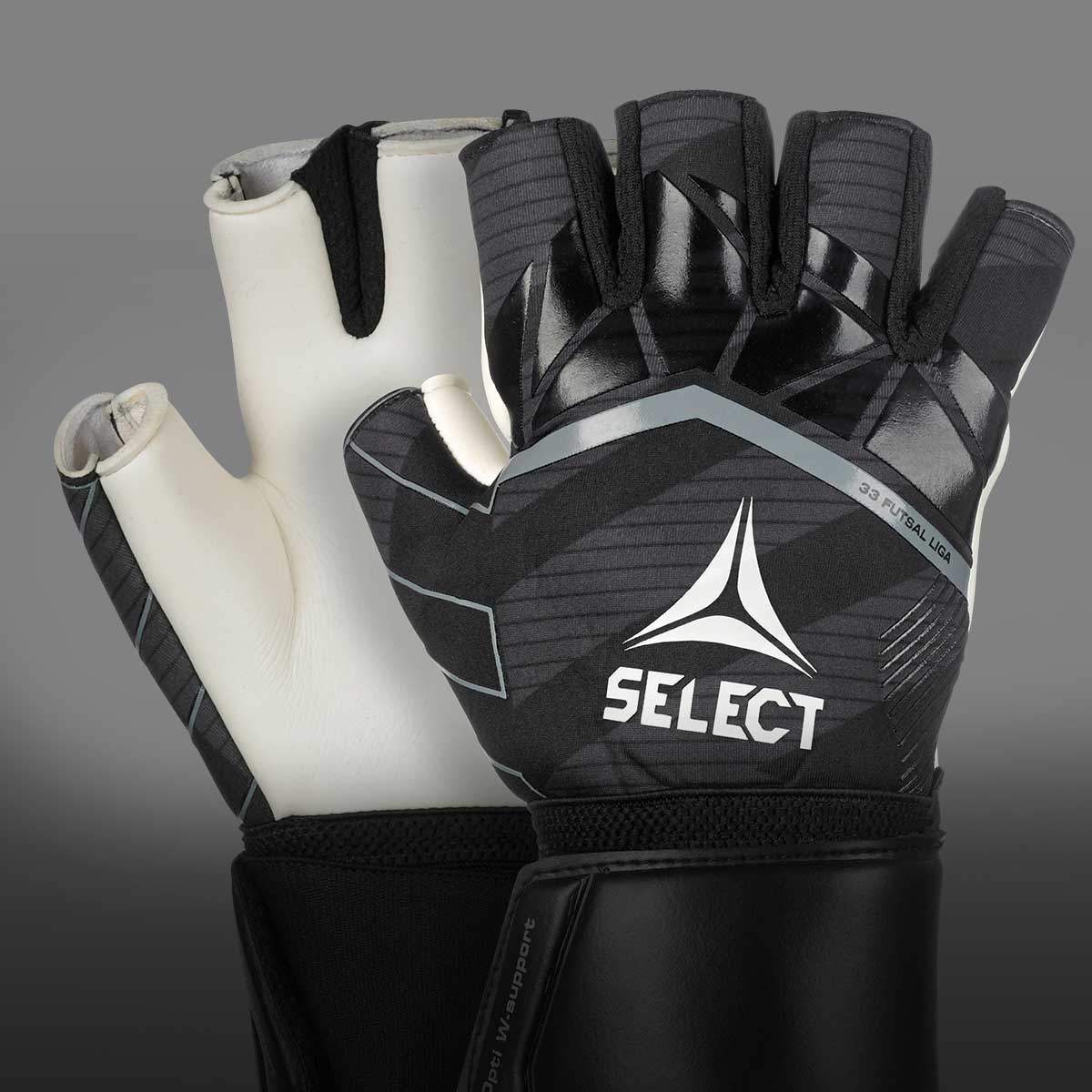 Goalkeeper gloves for futsal